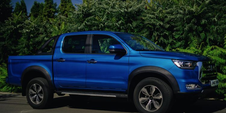 BYD Shark: pick-up PHEV de 435 CP vine în Europa în iulie