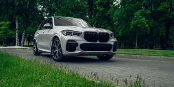 Noua generație BMW X5: versiuni eficiente pe benzină, diesel, Plug-in și electric