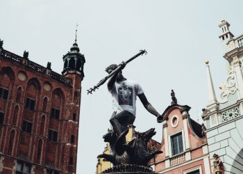 Nicușor Dan participă la Summitul Flancului Estic în Polonia