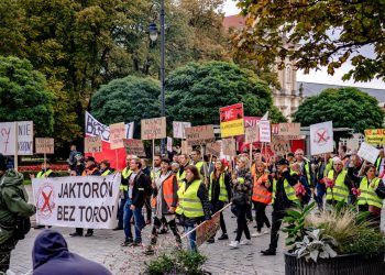 Foști șefi ai Jandarmeriei, achitați în dosarul 10 August de la Piața Victoriei