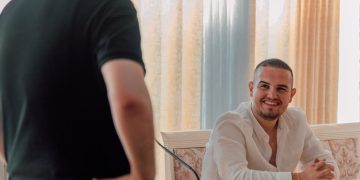 Stelian Tănase critică acțiunile PNL la congres: o oportunitate ratată pentru opoziție