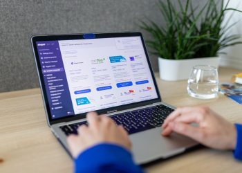 Salarii vizibile în anunțuri: 4 din 10 oferte afișează remunerația pe platformele de recrutare