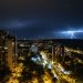 Vreme schimbătoare în București: caniculă de 39°C urmată de furtuni torențiale