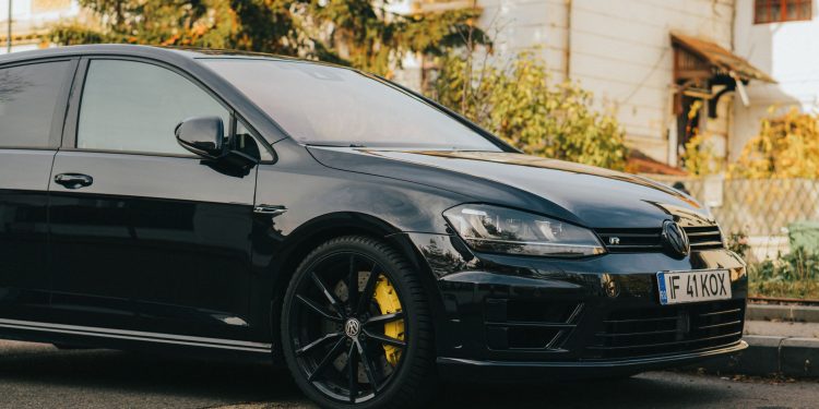 Volkswagen conduce în Europa în primele cinci luni din 2026, Dacia scade