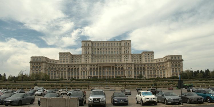 Bolojan: rezerve privind un guvern tehnocrat cu rezultate iminente
