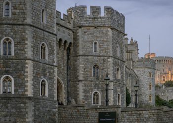 Demisie la ministerul britanic al apărării în contextul disputelor privind bugetul de apărare