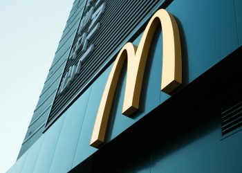McDonald’s anunță o strategie nouă pentru a recâștiga clienții
