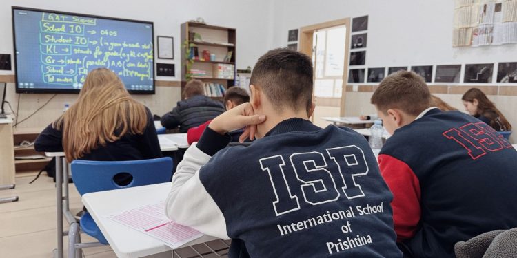 Părinți din Suceava reclamă agresiuni între elevi la o clasă I A