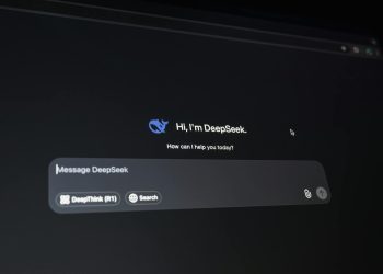 AWS lansează în browser un asistent web pentru codare bazat pe AI