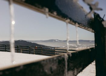 Cod roșu de caniculă extins în România, cu valuri de căldură și venituri temporare ale furtunilor