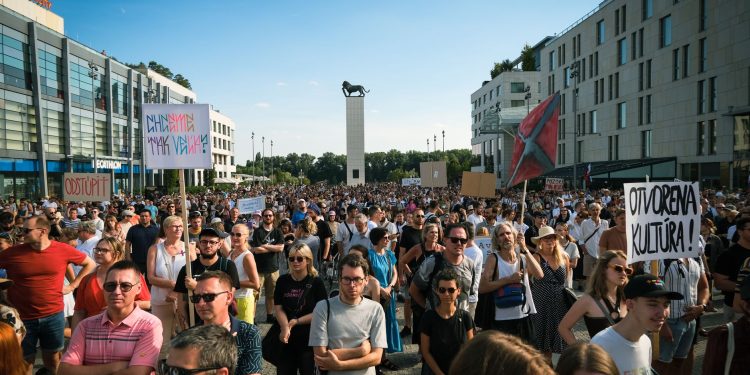 Critic din PNL: partidul exercită presiune asupra magistraților