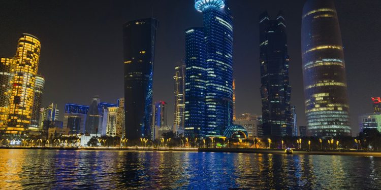 SUA și Iranul vor încetarea atacurilor și reluarea negocierilor în Qatar