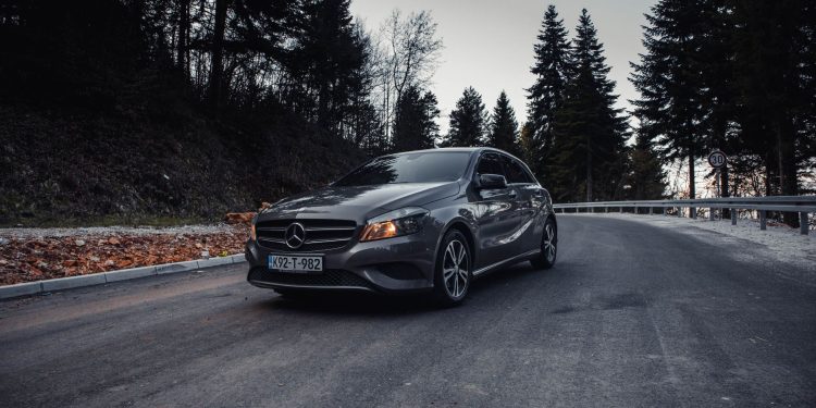 Mercedes-Benz pregătește motorul axial: producție la scară în Berlin pentru AMG GT 4-Door Coupé