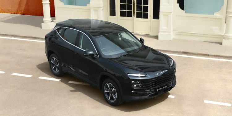 Omoda 9 SHS Black Edition: noua versiune neagră a jucăriei de top a mărcii