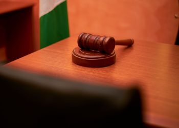 Proiect de amnistie fiscală pentru firmele cu TVA anulat de ANAF, raport adoptat cu amendamente