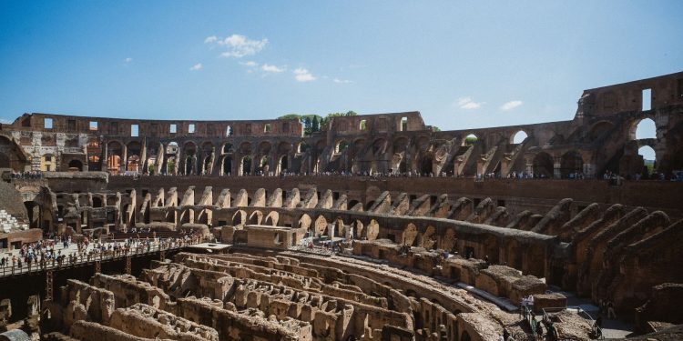 Colosseum găzduiește expoziție amplă despre Troia și Enea
