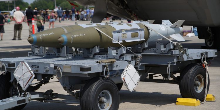 SUA aprobă un nou pachet militar pentru Ucraina