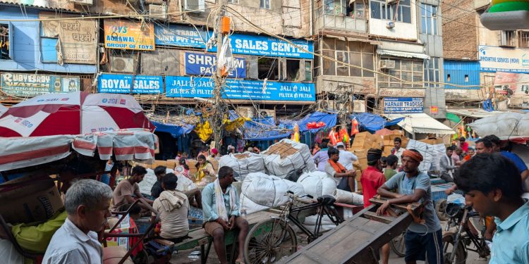 Experții avertizează: consumul global de alcool va scădea în următorii ani, iar India urcă în topul pieţelor