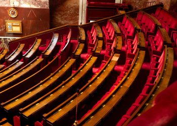 AUR nu va susține cabinetul lui Veștea, afirmațiile sale fiind negată de senatorii partidului