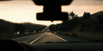 Majoritatea șoferilor din România se simt în siguranță în trafic, potrivit unui studiu