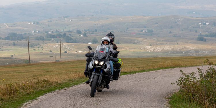 Antreprenorii din Sibiu lansează Wild Ride: tururi pe două roți și experiențe pentru străini