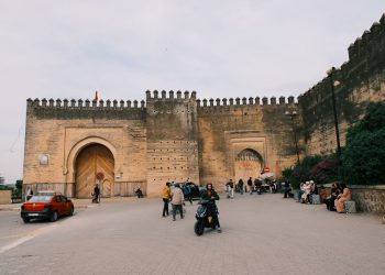 Atac asupra unui cargou în Strâmtoarea Ormuz după acordul Iran-SUA
