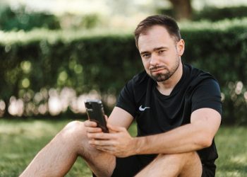 Avertisment MAI despre conturi false cu informații despre Bolojan și Predoiu