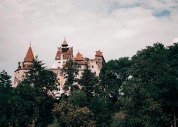 Liderii României discută despre cazul generalului Vlad cercetat de DNA