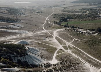 SUA echipează baze militare cu facilităţi pentru prelucrarea materiilor prime cheie