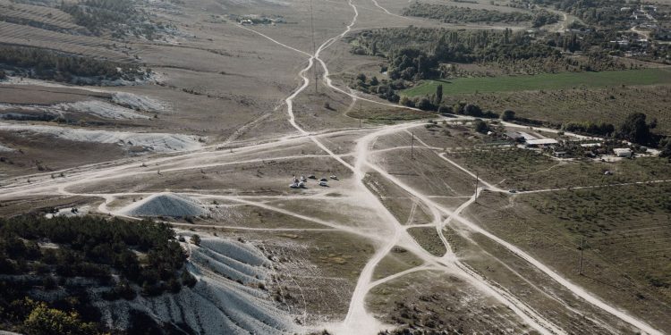SUA echipează baze militare cu facilităţi pentru prelucrarea materiilor prime cheie
