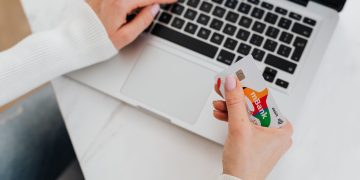 Salt Bank lansează Salt Everyday și Salt Premium pentru o experiență financiară personalizată