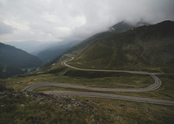 Transfăgărășanul se redeschide în această vineri, după verificări finale