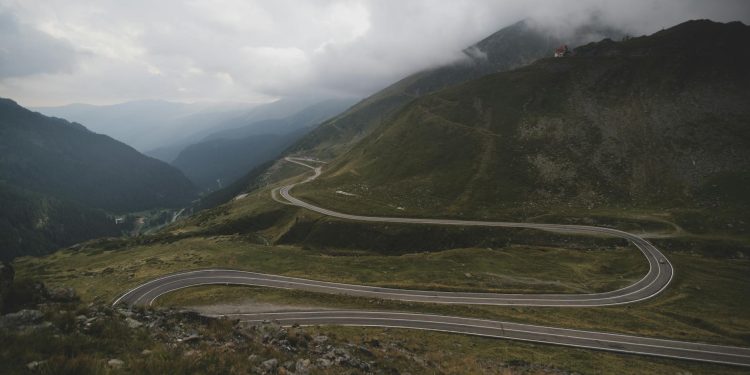 Transfăgărășanul se redeschide în această vineri, după verificări finale