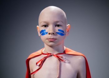 Progrese în terapiile țintite » tot mai multe persoane trăiesc cu cancer