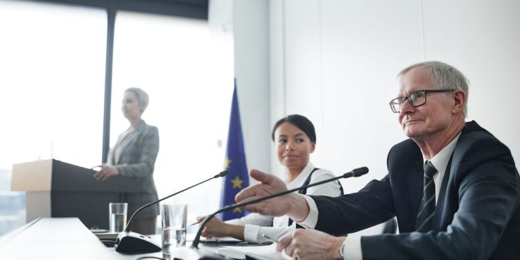 Tomac finalizează discuțiile cu trei partide, urmează runde noi marți