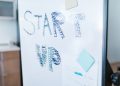 Startup-urile românești și cercetătorii pot aplica la programul biotech pentru dezvoltare de afaceri