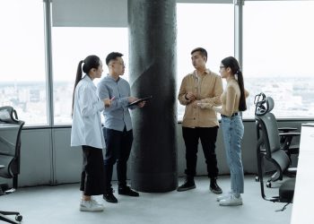 Apar blocaje în recrutarea lucrătorilor din afara UE din cauza noilor reglementări, atenționează PIFM