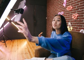 Instagram testează clipuri mai lungi pe TV pentru a concura cu platforme de streaming