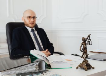 Senatul discută amnistia fiscală pentru firmele cu TVA recuperat de ANAF