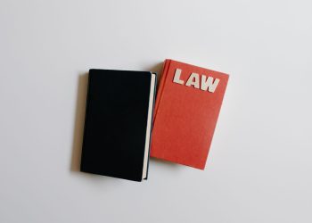 Un pescur de pe lista neagră a PNL refuză demisia, într-un context de reformă internă
